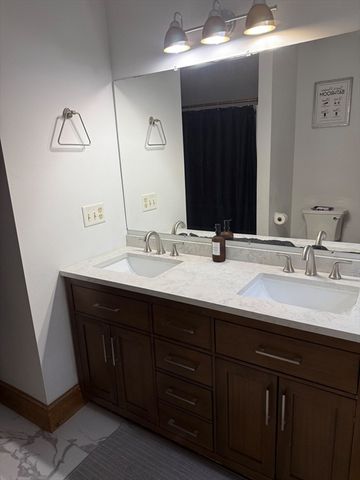 31 Webb St, Middleton, MA 01949
