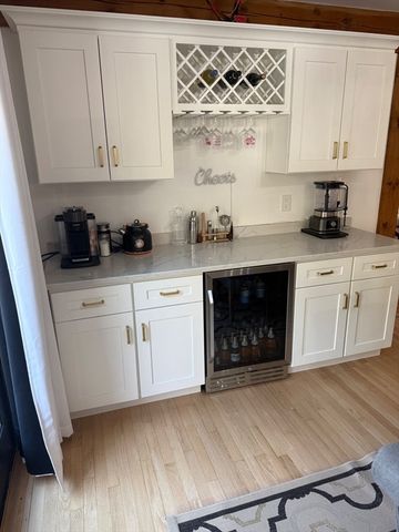 31 Webb St, Middleton, MA 01949