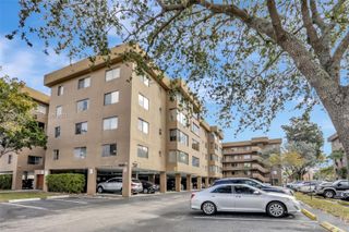 8030 Hampton Boulevard 211, North Lauderdale, FL 33068