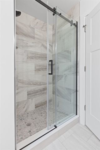 2577 E Valley Road, Adrian, MI 49221