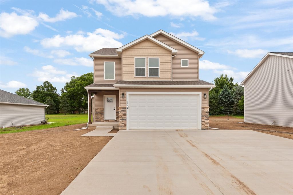 2577 E Valley Road, Adrian, MI 49221