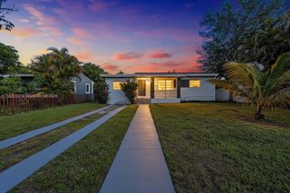 1245 NW 130th St, North Miami, FL 33167