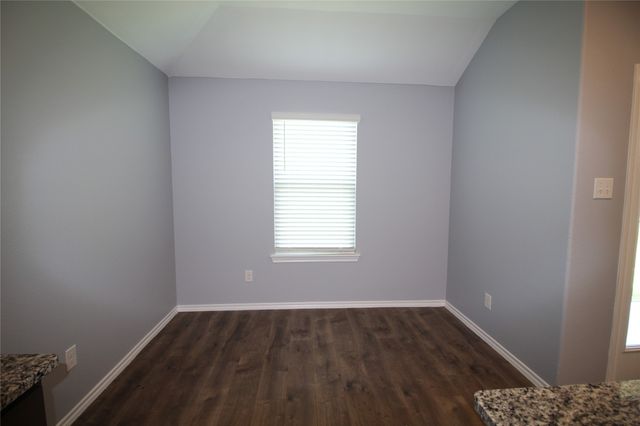 825 Alton Drive, Aubrey, TX 76227