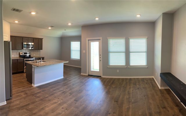 825 Alton Drive, Aubrey, TX 76227