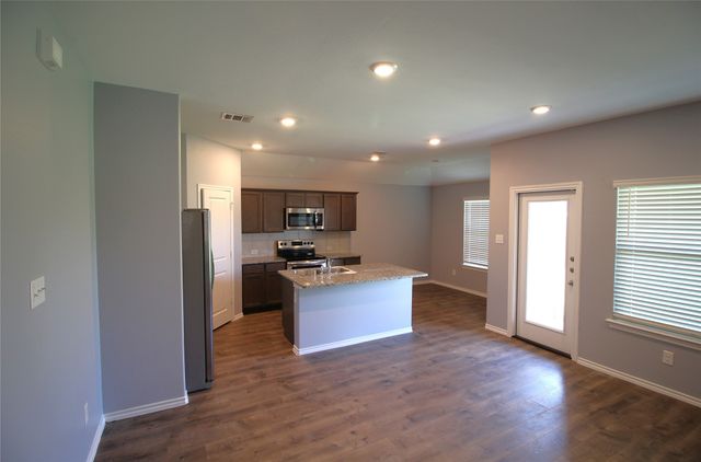 825 Alton Drive, Aubrey, TX 76227