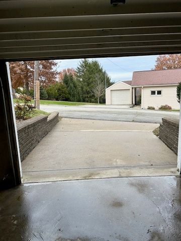 704 Abbott St., Derry Twp, PA 15650