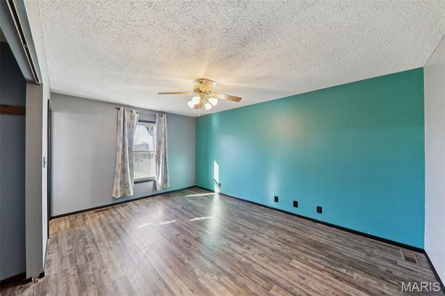 408 Hollywood Heights Road, Caseyville, IL 62232