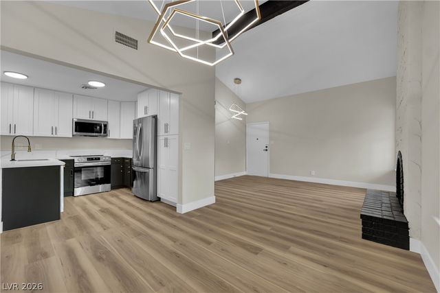 425 Blue River Drive, Las Vegas, NV 89107