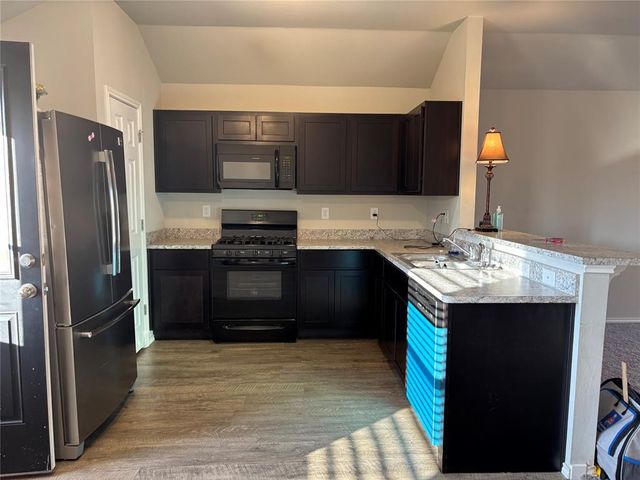 10009 Copperhead Road, Yukon, OK 73099