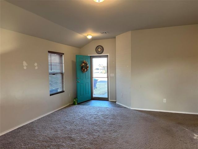 10009 Copperhead Road, Yukon, OK 73099