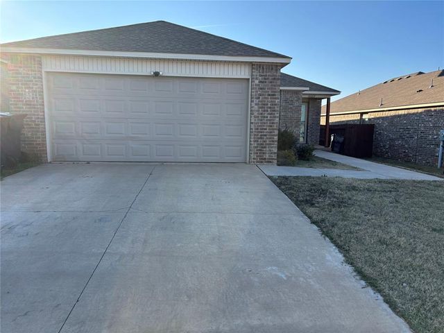 10009 Copperhead Road, Yukon, OK 73099