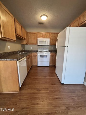 2820 2822 Plymouth Road, Johnson City, TN 37601