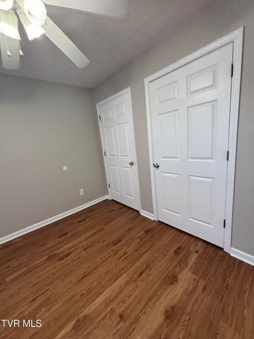 2820 2822 Plymouth Road, Johnson City, TN 37601