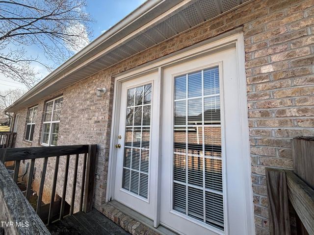 2820 2822 Plymouth Road, Johnson City, TN 37601