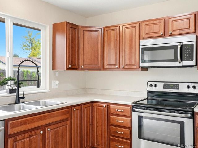 1208 S Cathay St, Aurora, CO 80017