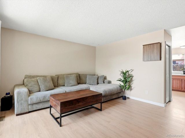 1208 S Cathay St, Aurora, CO 80017