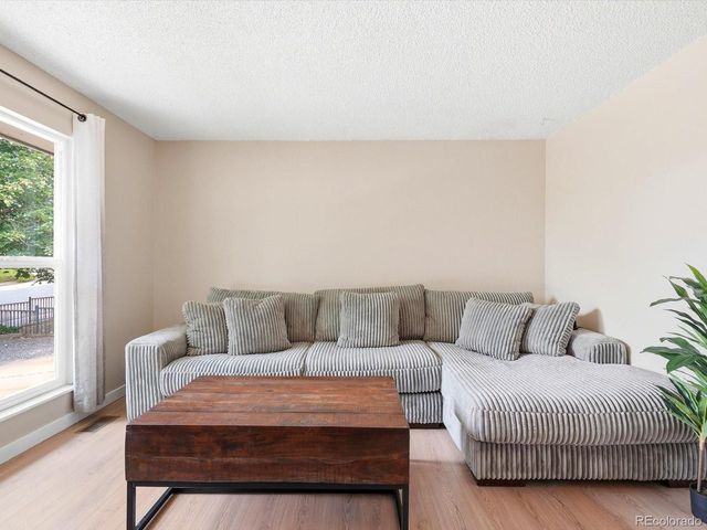 1208 S Cathay St, Aurora, CO 80017