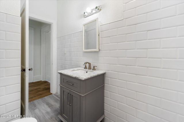 3849 VALENCIA Road, Jacksonville, FL 32205