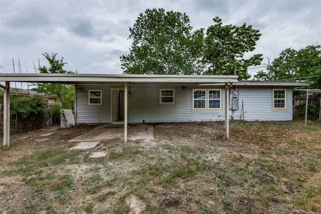 2908 Scottsbluff Drive, Dallas, TX 75228