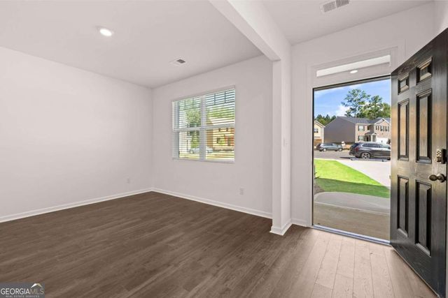 1612 Oakbrook Pond Place, Dacula, GA 30019