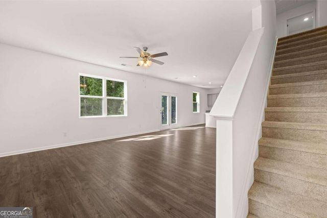 1612 Oakbrook Pond Place, Dacula, GA 30019