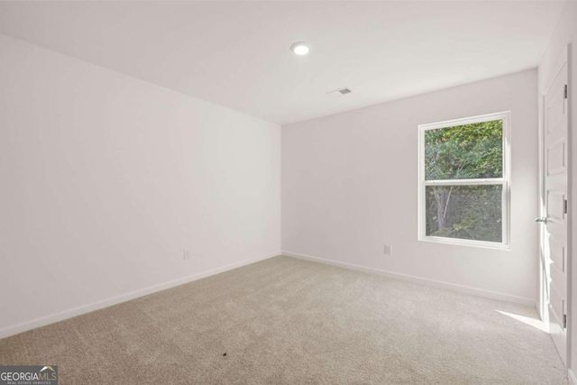 1612 Oakbrook Pond Place, Dacula, GA 30019