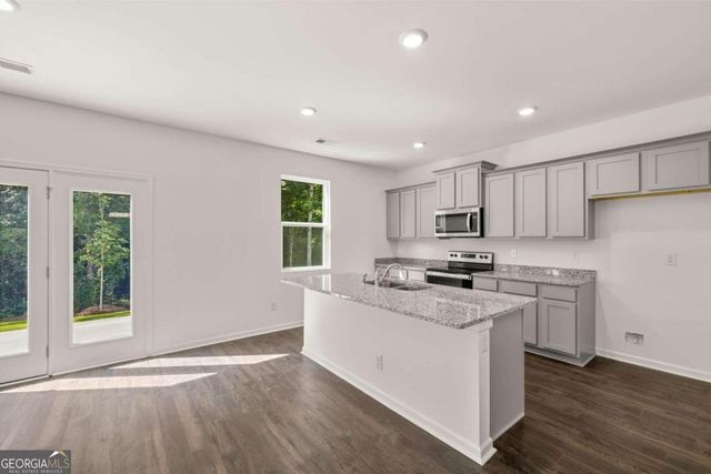 1612 Oakbrook Pond Place, Dacula, GA 30019