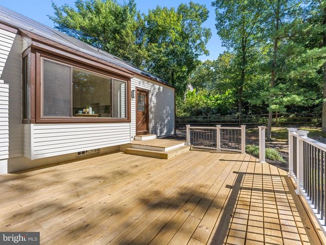 8 WESTBROOKE CT, Voorhees, NJ 08043
