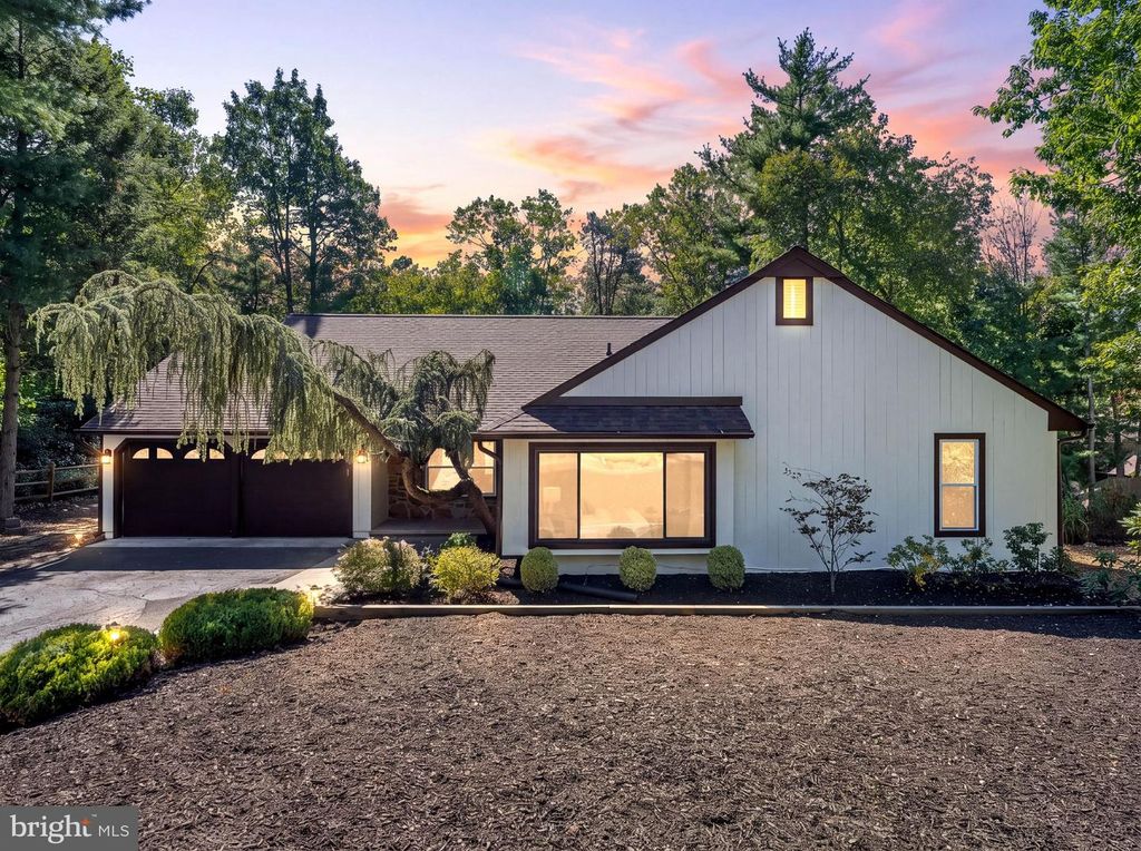 8 WESTBROOKE CT, VOORHEES, NJ 08043 — exterior