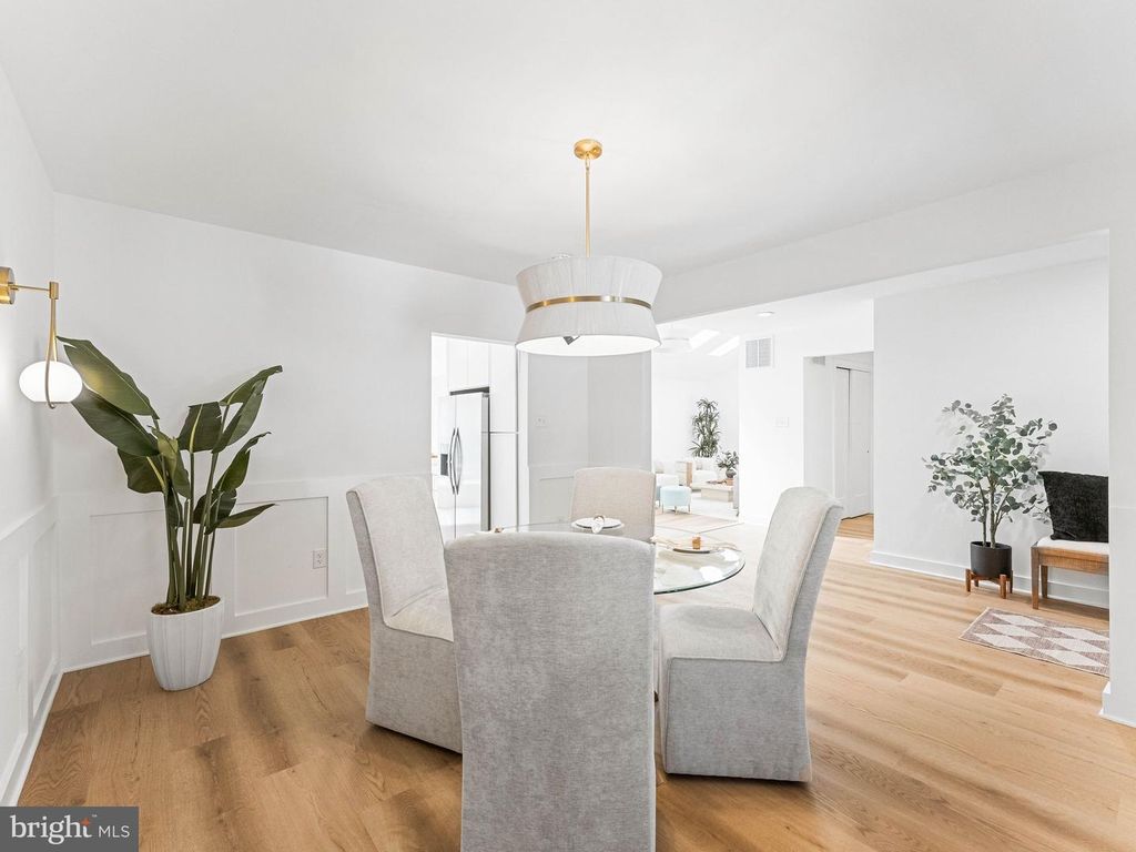 8 WESTBROOKE CT, VOORHEES, NJ 08043 — photo 5