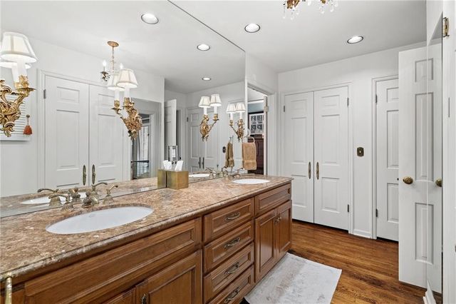 2003 W 69 Terrace, Mission Hills, KS 66208