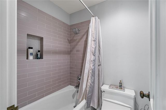 2003 W 69 Terrace, Mission Hills, KS 66208