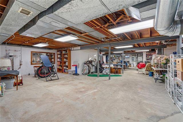 2003 W 69 Terrace, Mission Hills, KS 66208