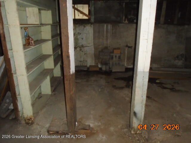 223 E Hillsdale Street 2, Lansing, MI 48933