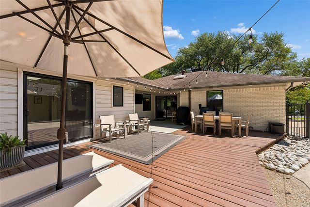 6735 Kingsbury Drive, Dallas, TX 75231