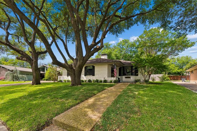 6735 Kingsbury Drive, Dallas, TX 75231