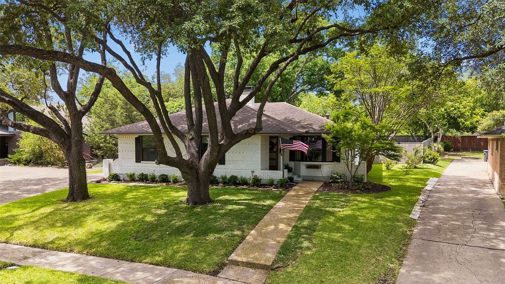 6735 Kingsbury Drive, Dallas, TX 75231