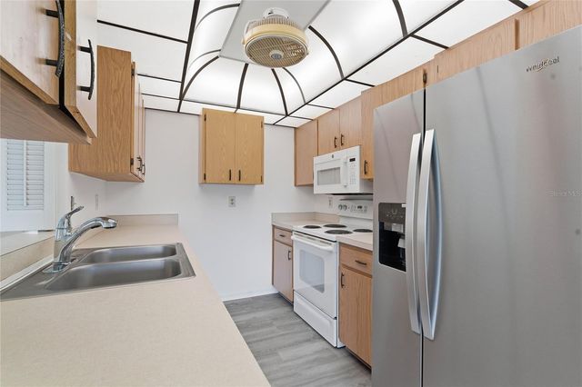 417 GLADSTONE PLACE, Sun City Center, FL 33573