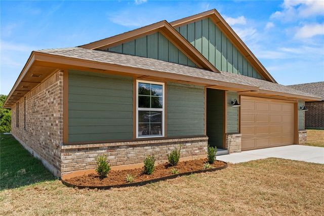 4653 Lincoln Landing, Harrah, OK 73045