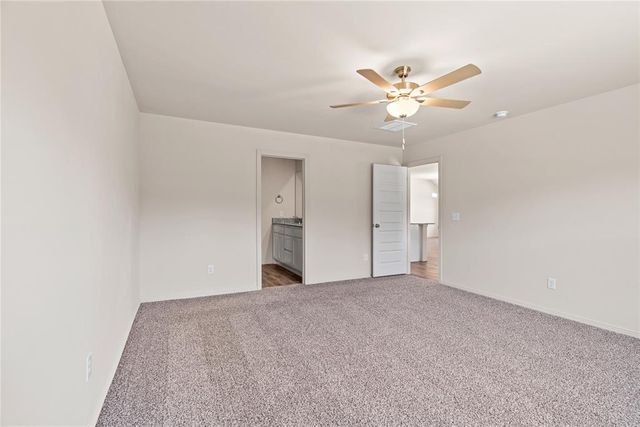 4653 Lincoln Landing, Harrah, OK 73045