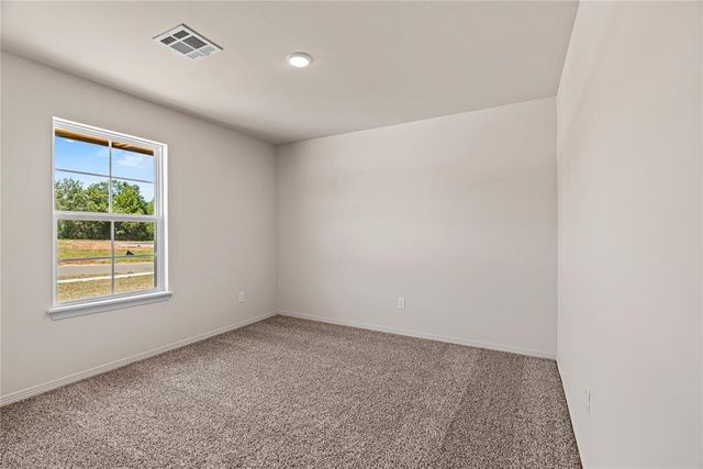 4653 Lincoln Landing, Harrah, OK 73045