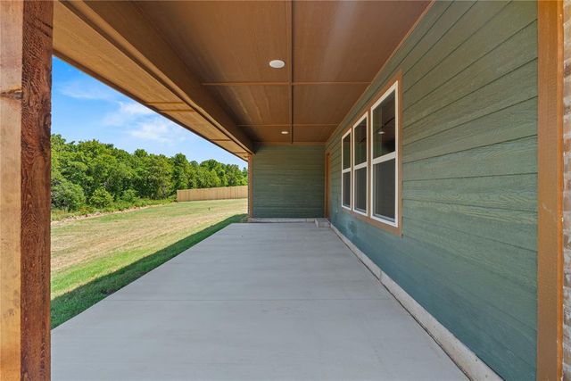 4653 Lincoln Landing, Harrah, OK 73045