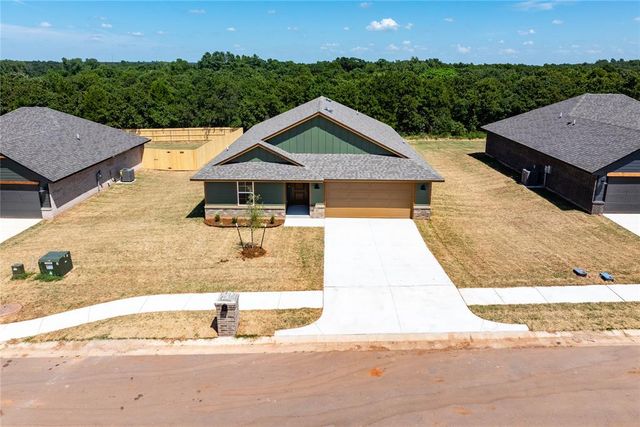 4653 Lincoln Landing, Harrah, OK 73045