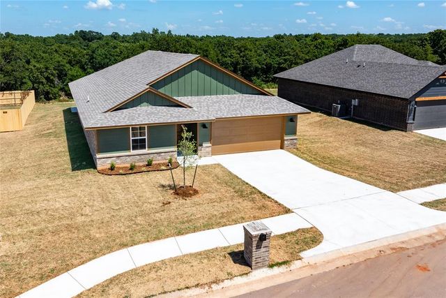 4653 Lincoln Landing, Harrah, OK 73045