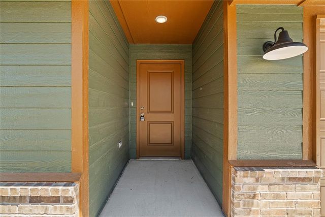 4653 Lincoln Landing, Harrah, OK 73045