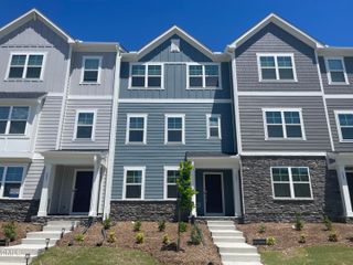 607 Cassa Clubhouse Way, Knightdale, NC 27545