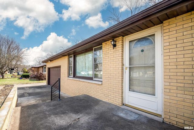 108 TURNRON Place, East Peoria, IL 61611