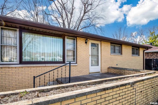 108 TURNRON Place, East Peoria, IL 61611