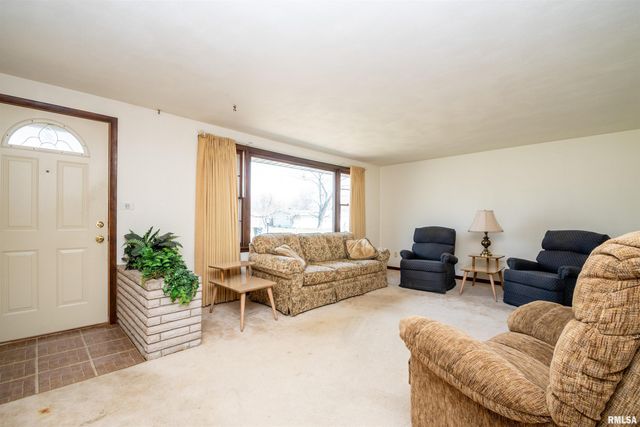 108 TURNRON Place, East Peoria, IL 61611