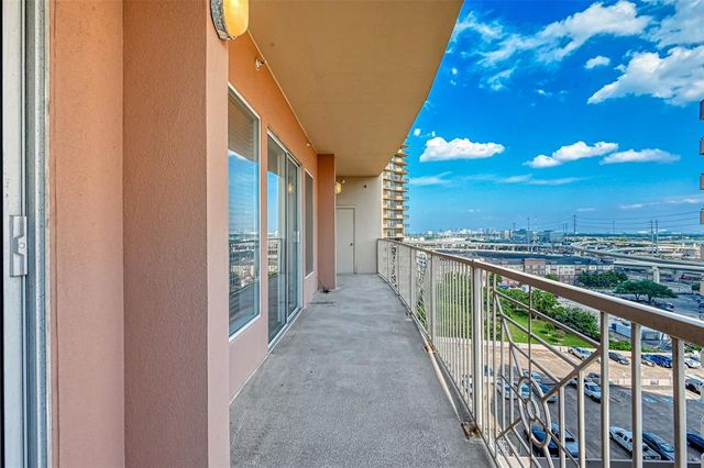 3505 Sage Road 1206, Houston, TX 77056